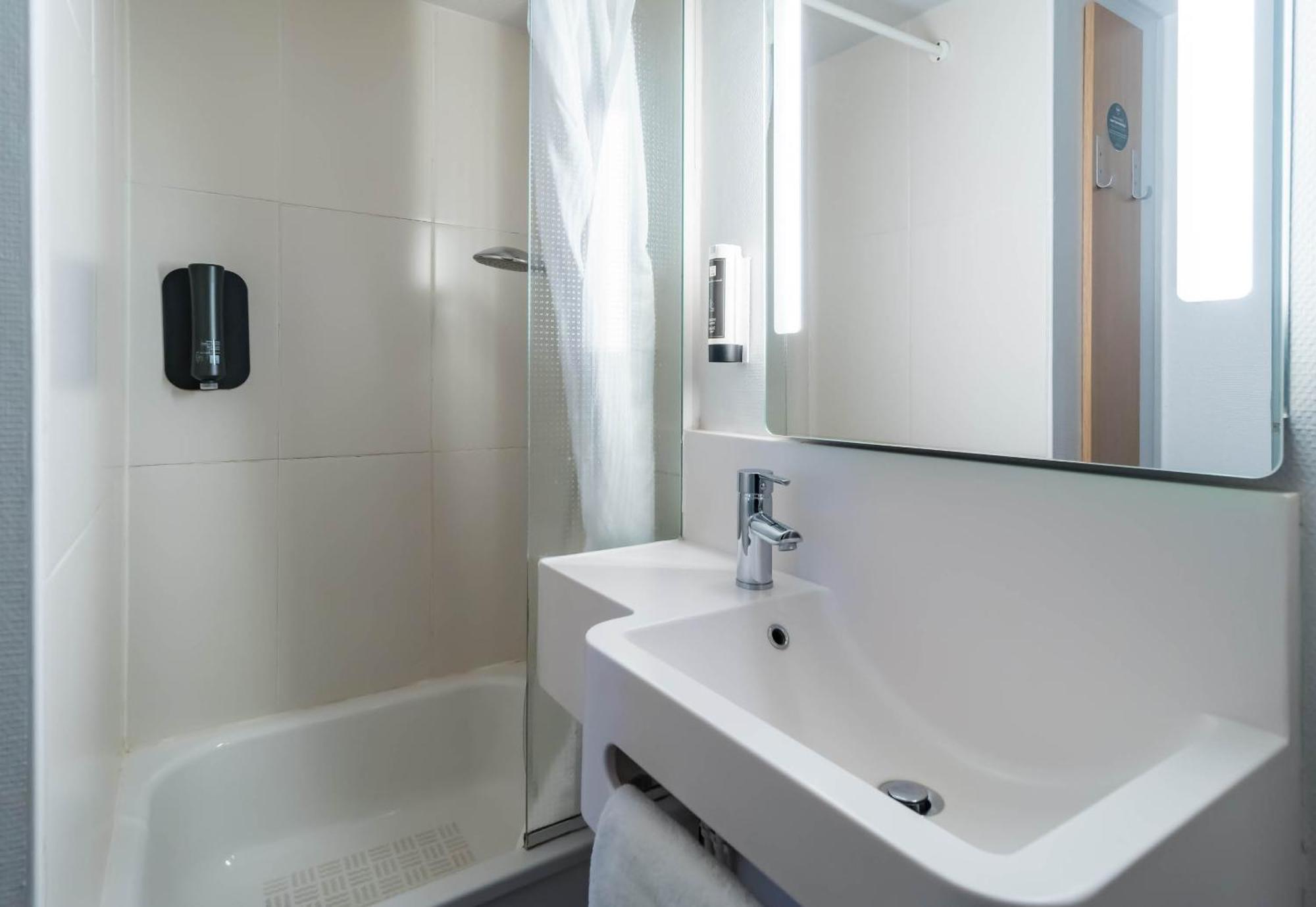 B&B Hotel Saint-Brieuc Tregueux Екстериор снимка